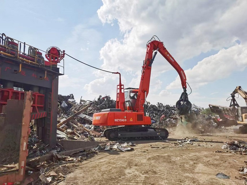 抓料機.jpg 抓料機.jpg